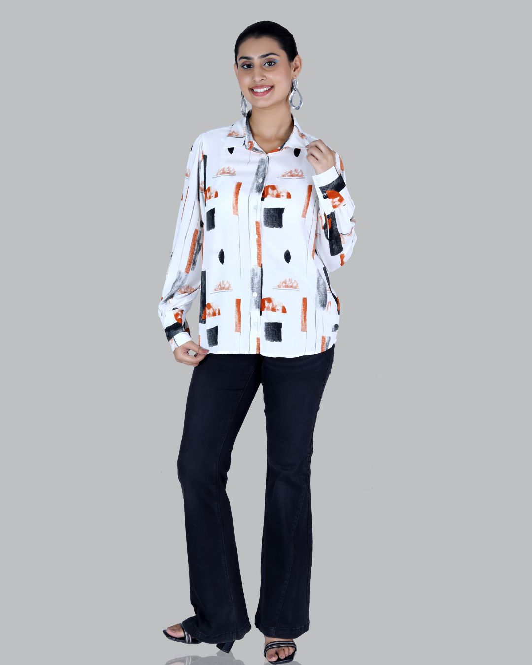 Long Sleeves Geometrical Print shirt